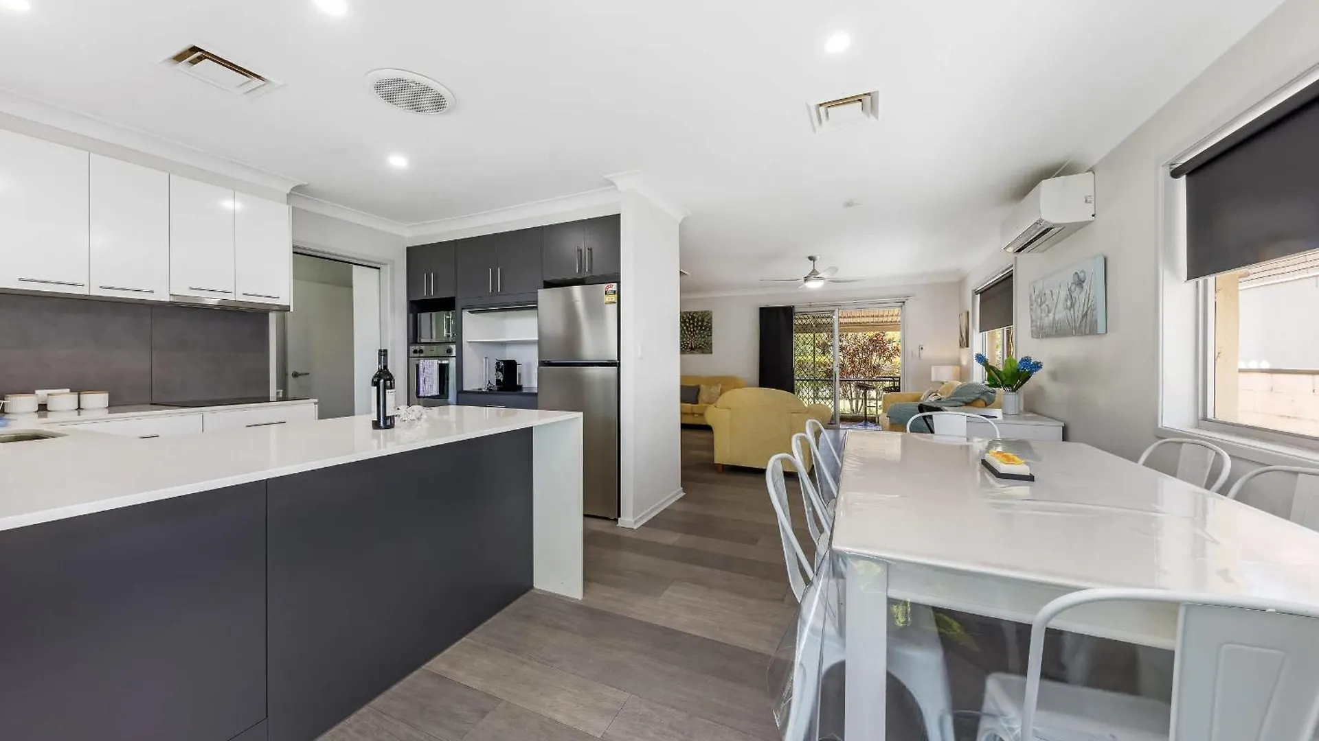 Pet Friendly Home In Maroochydore contacts